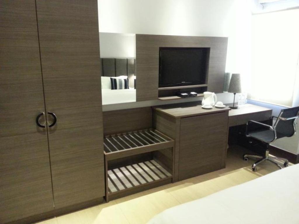 Avenue Suites Bacolod Kültér fotó
