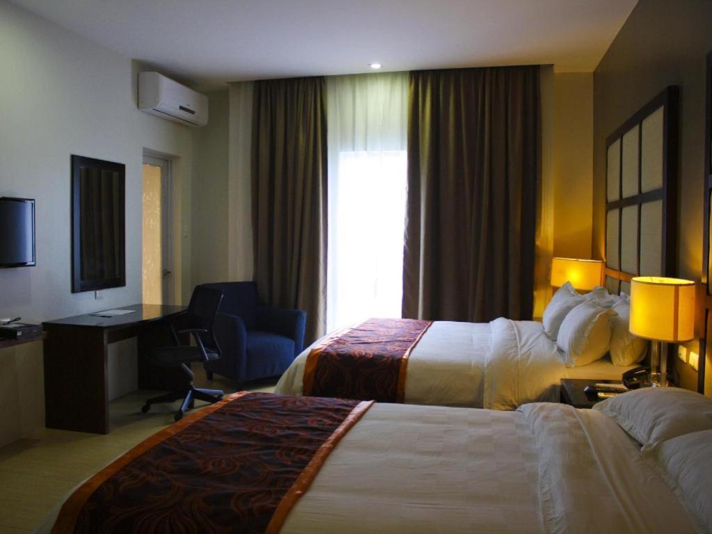 Avenue Suites Bacolod Kültér fotó