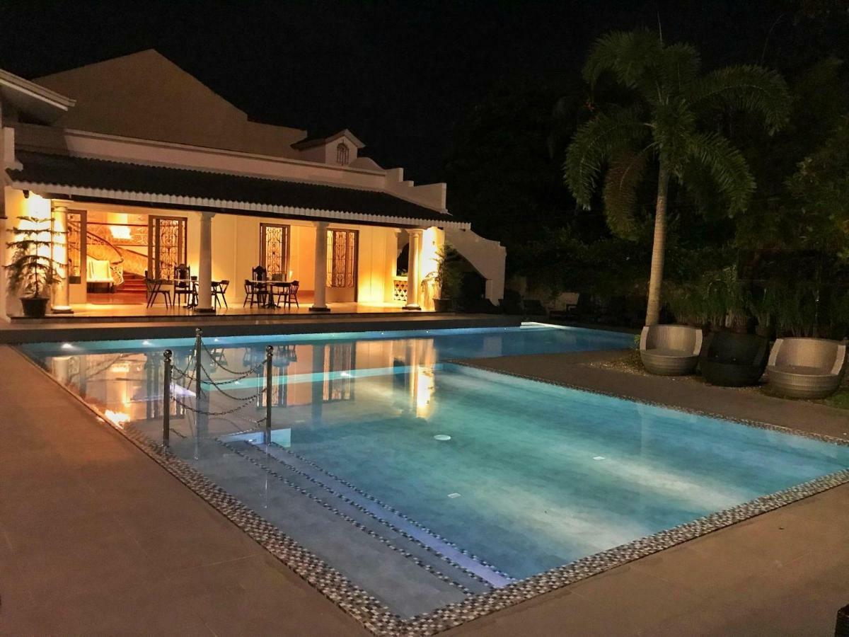 Avenue Suites Bacolod Kültér fotó